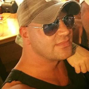 Meet your Posher, Adam